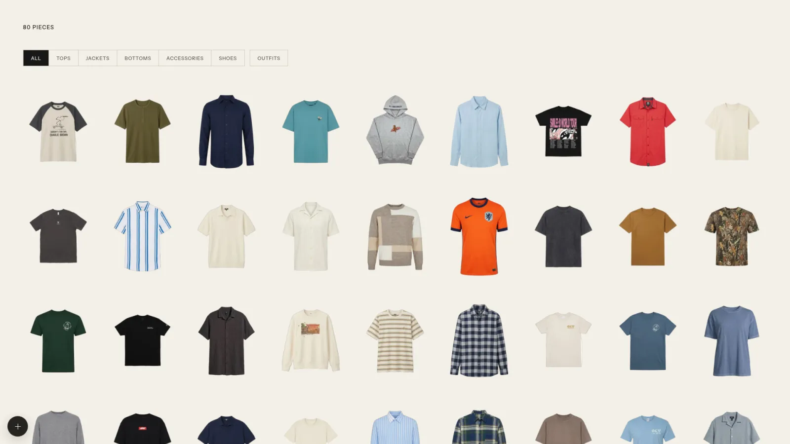 Wardrobe 的单品画廊:衣物按类别排列,缩略图来自用户自己的照片