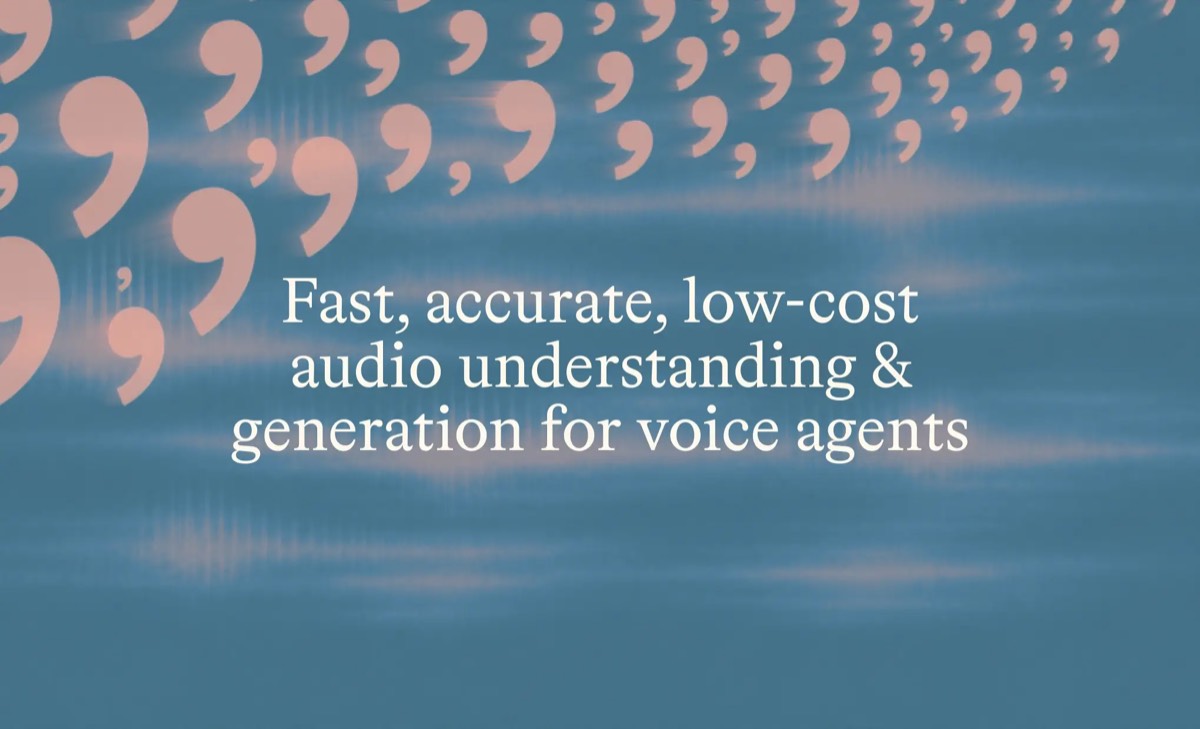 微软官方配图：蓝底上飞舞的引号与 Fast, accurate, low-cost 字样